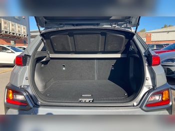 Used Hyundai KONA 2020 for sale - 76157734: Photo