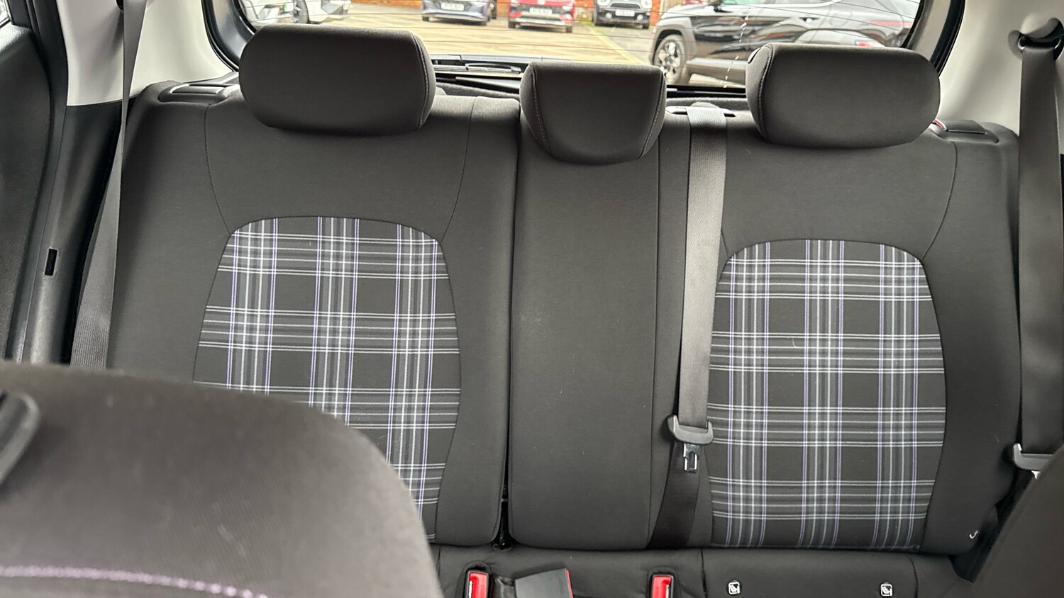 Used Hyundai i10 2024 for sale - 76508067: Photo 15