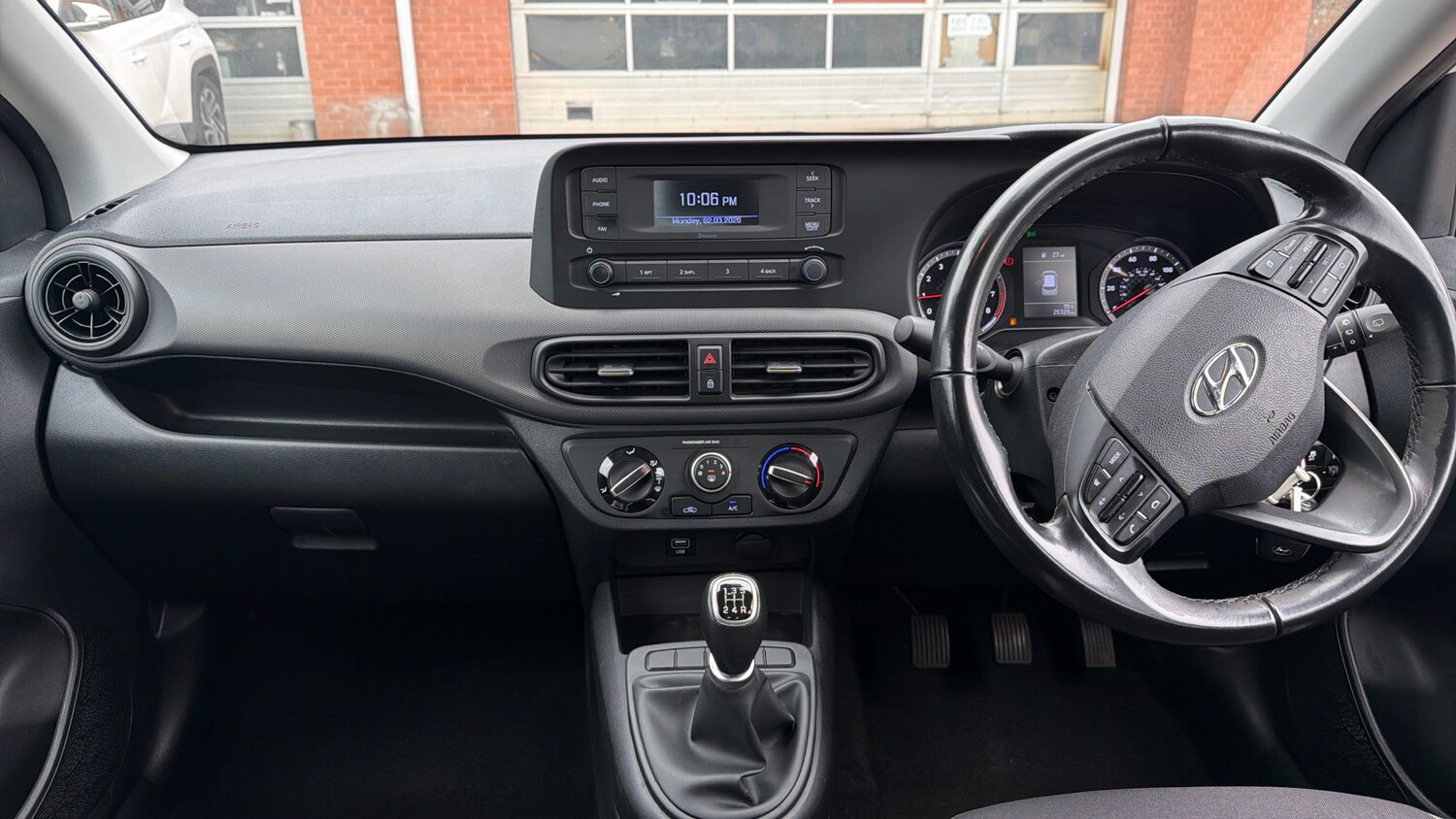 Used Hyundai i10 2023 for sale - 77742475: Photo 10