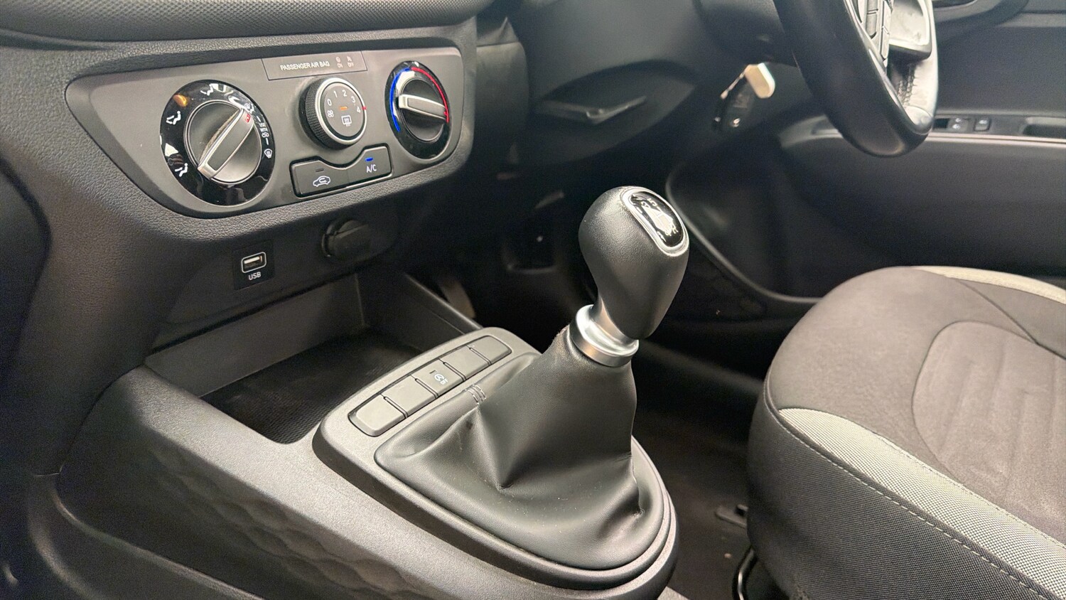 Used Hyundai i10 2023 for sale - 77742475: Photo 13