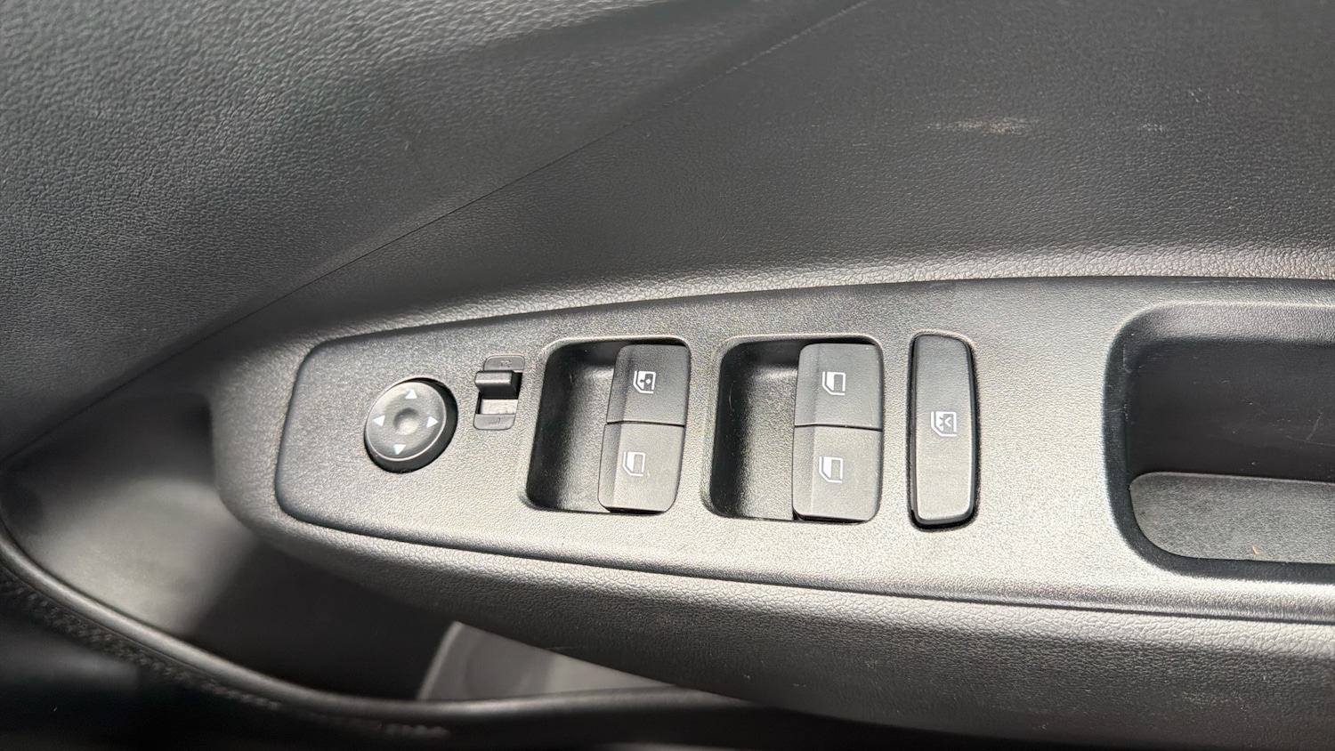 Used Hyundai i10 2023 for sale - 77742475: Photo 21