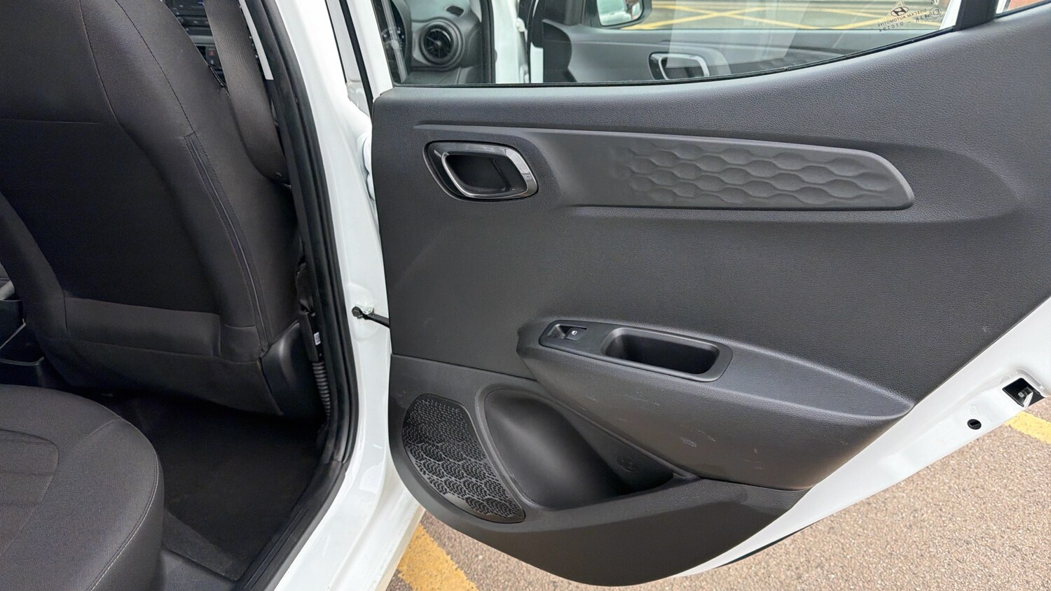 Used Hyundai i10 2023 for sale - 77742475: Photo 37