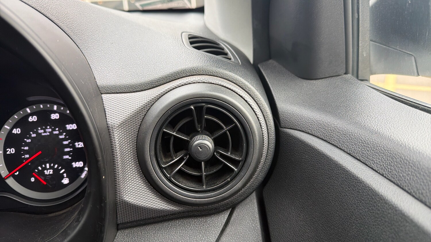 Used Hyundai i10 2023 for sale - 77742475: Photo 42