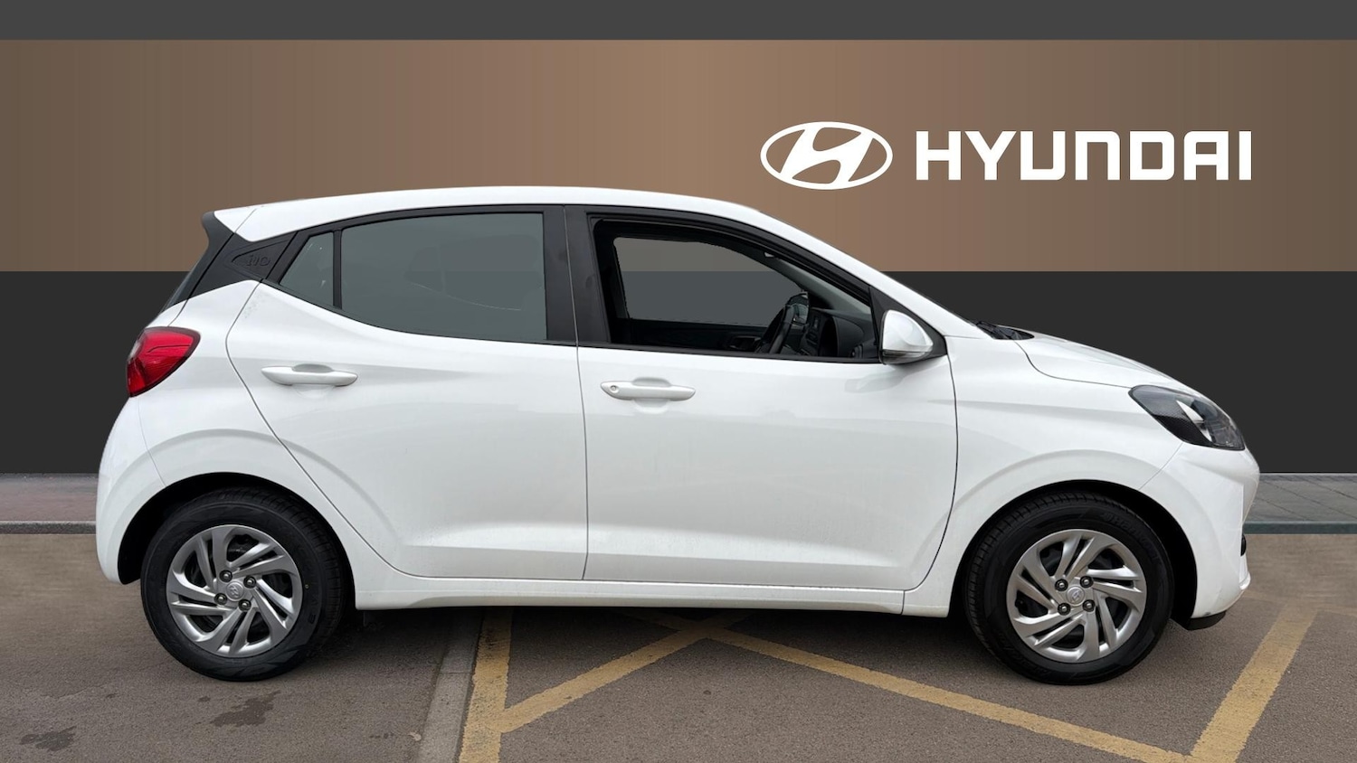 Used Hyundai i10 2023 for sale - 77742475: Photo 5