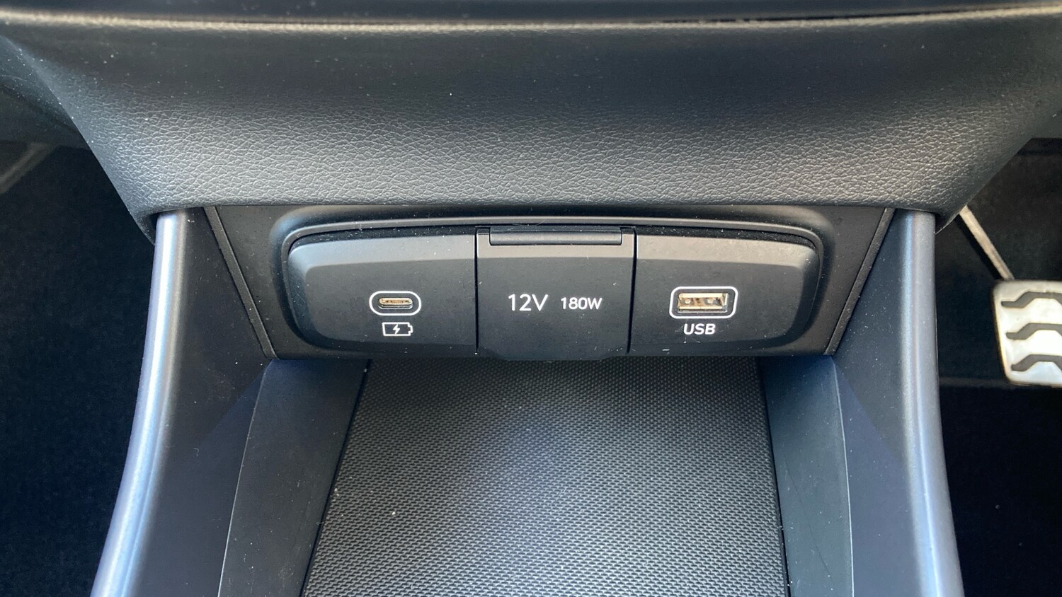 Used Hyundai BAYON 2024 for sale - 76120120: Photo 34