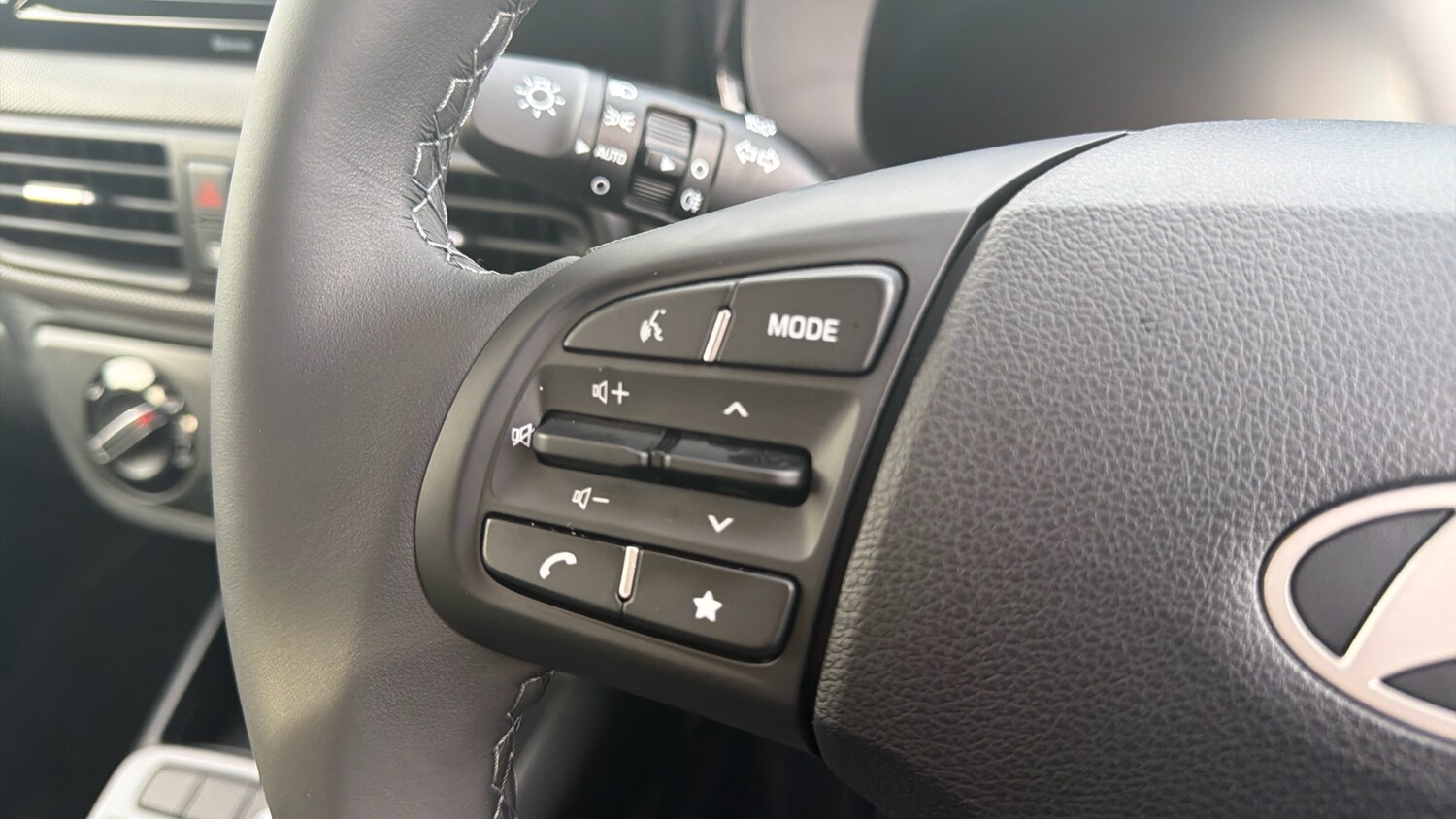 Used Hyundai i10 2025 for sale - 77744182: Photo 31