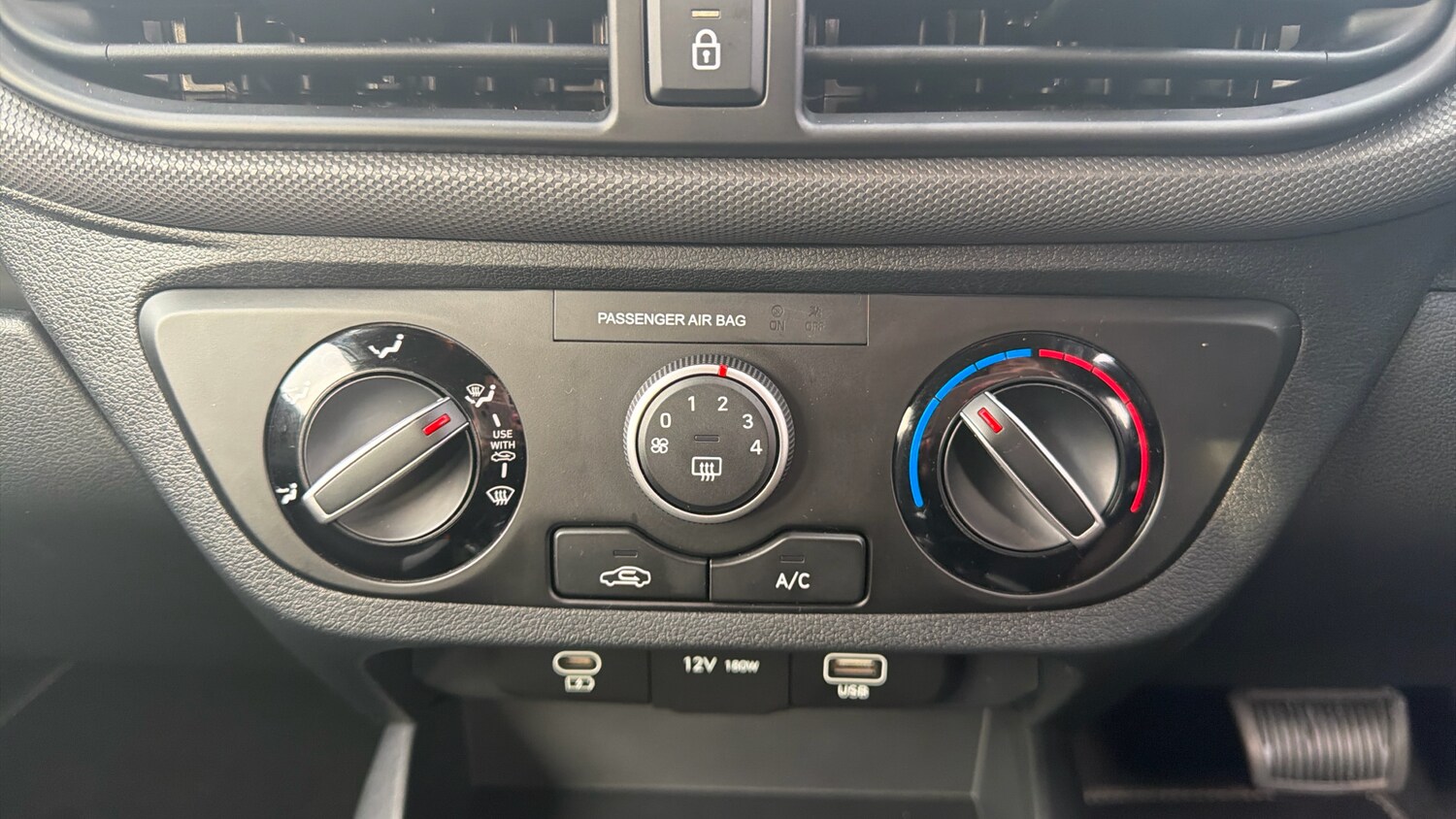 Used Hyundai i10 2025 for sale - 77744182: Photo 34