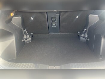 Used Toyota Yaris Cross 2023 for sale - 75797429: Photo