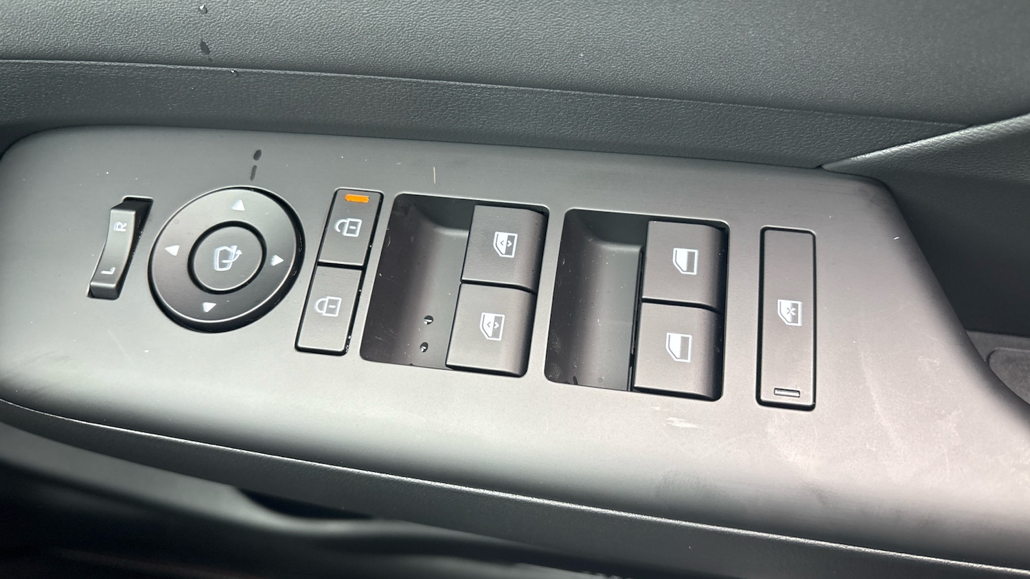 Used Hyundai KONA 2025 for sale - 76891612: Photo 33