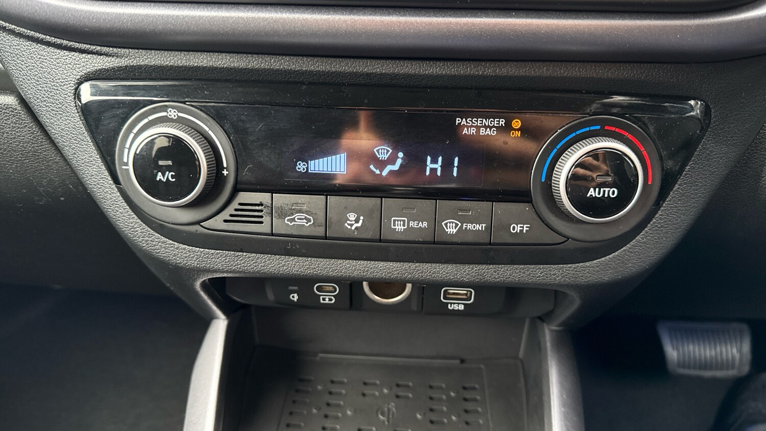 Used Hyundai i10 2024 for sale - 76637581: Photo 21