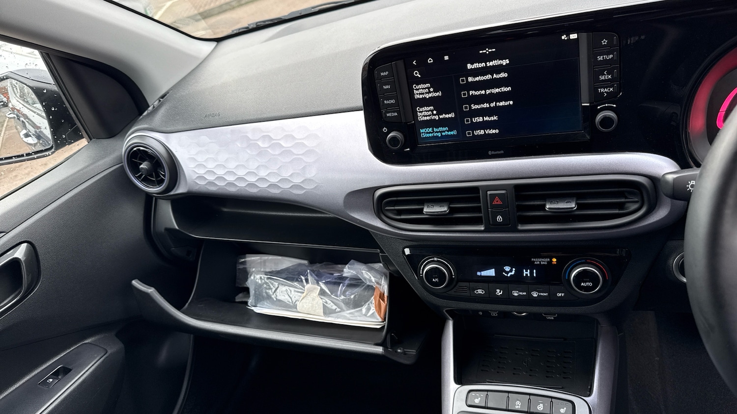 Used Hyundai i10 2024 for sale - 76637581: Photo 37