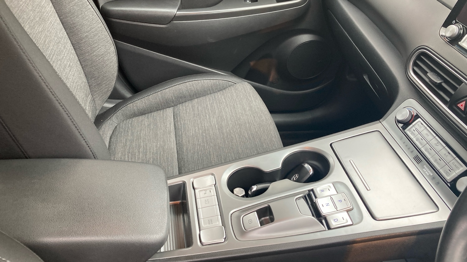 Used Hyundai KONA 2020 for sale - 76908441: Photo 14