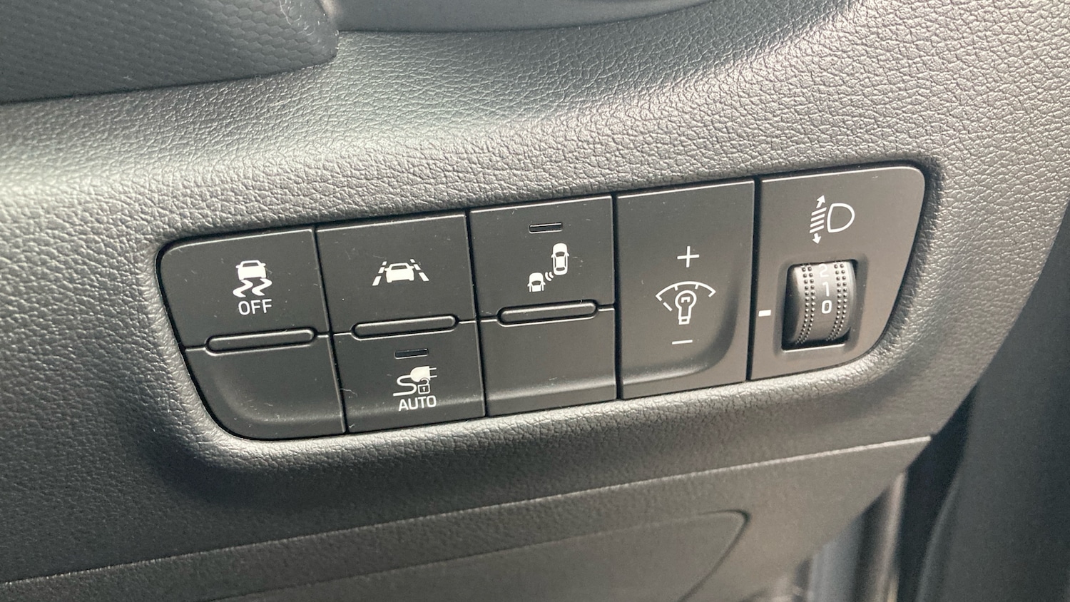 Used Hyundai KONA 2020 for sale - 76908441: Photo 28