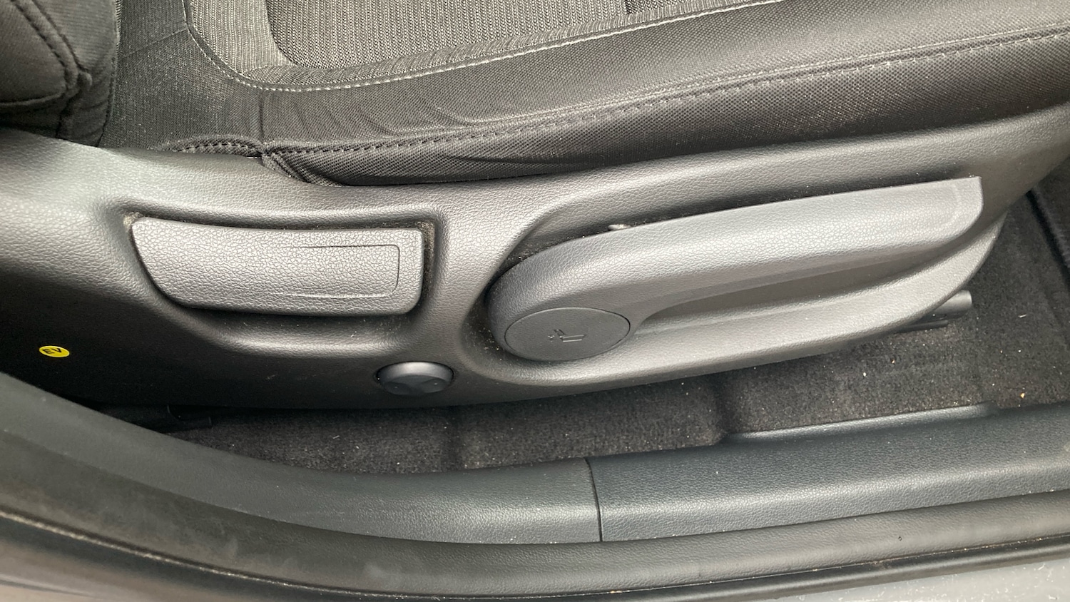 Used Hyundai KONA 2020 for sale - 76908441: Photo 30