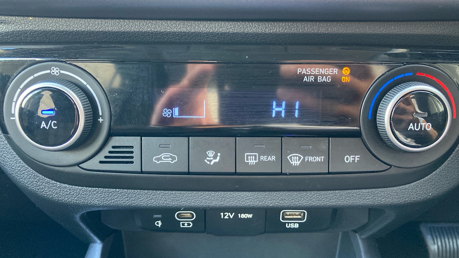 Used Hyundai i10 2024 for sale - 77274782: Photo 36