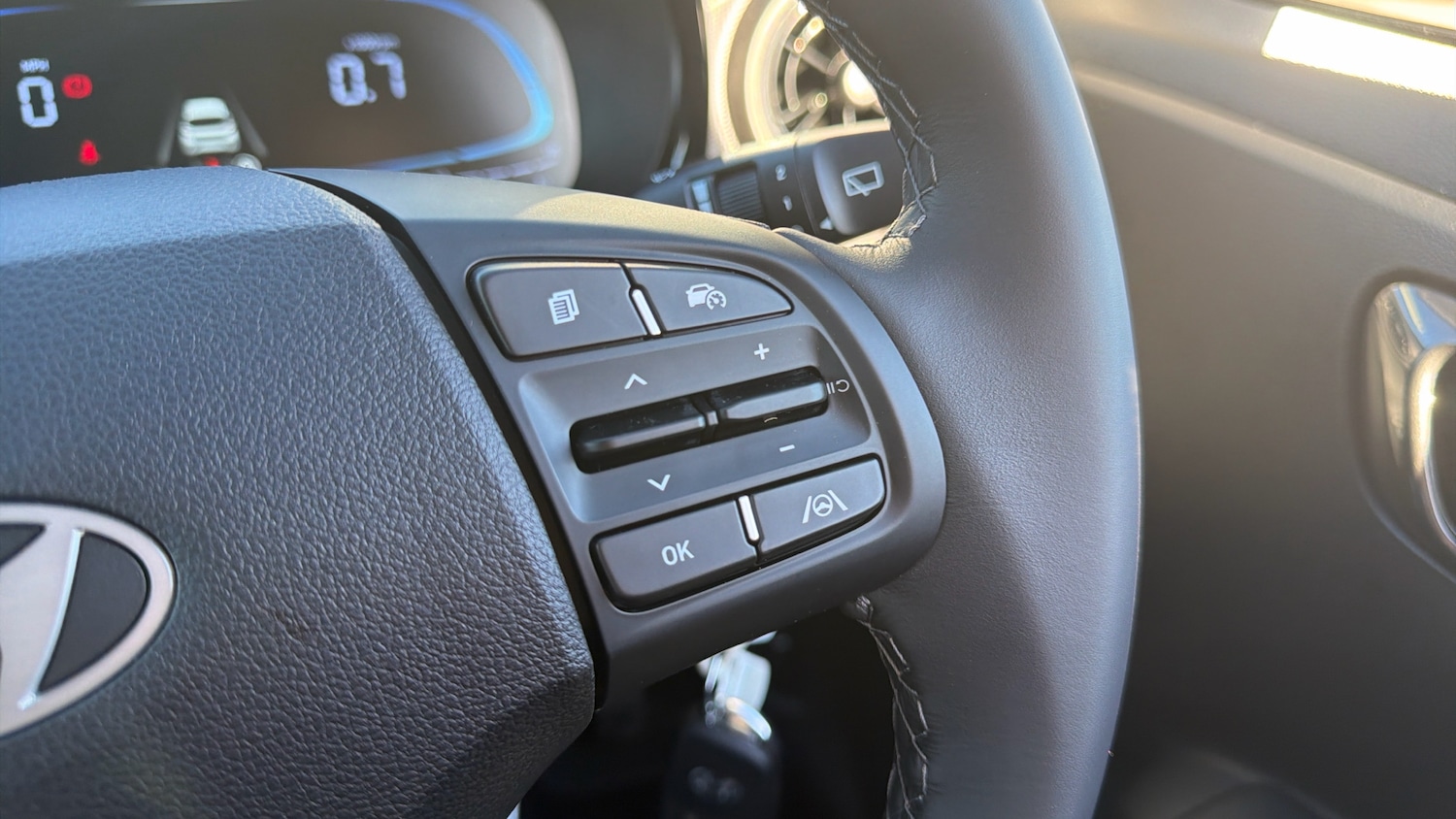 Used Hyundai i10 2025 for sale - 77744185: Photo 30