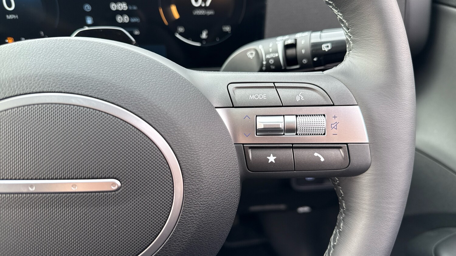 Used Hyundai KONA 2025 for sale - 76504411: Photo 30