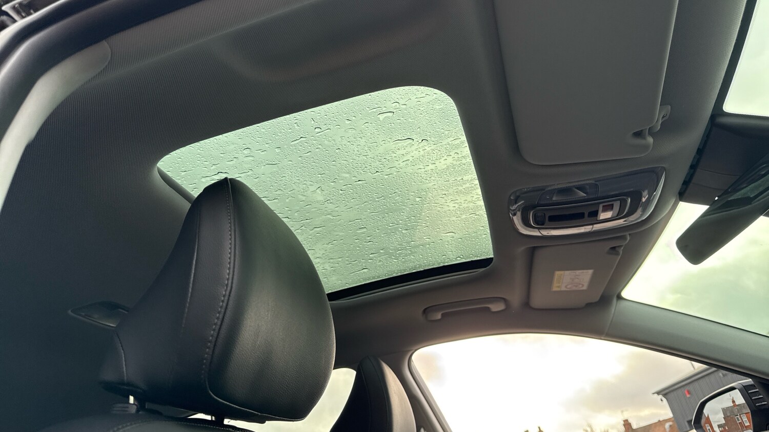 Used Hyundai KONA 2025 for sale - 76504411: Photo 34