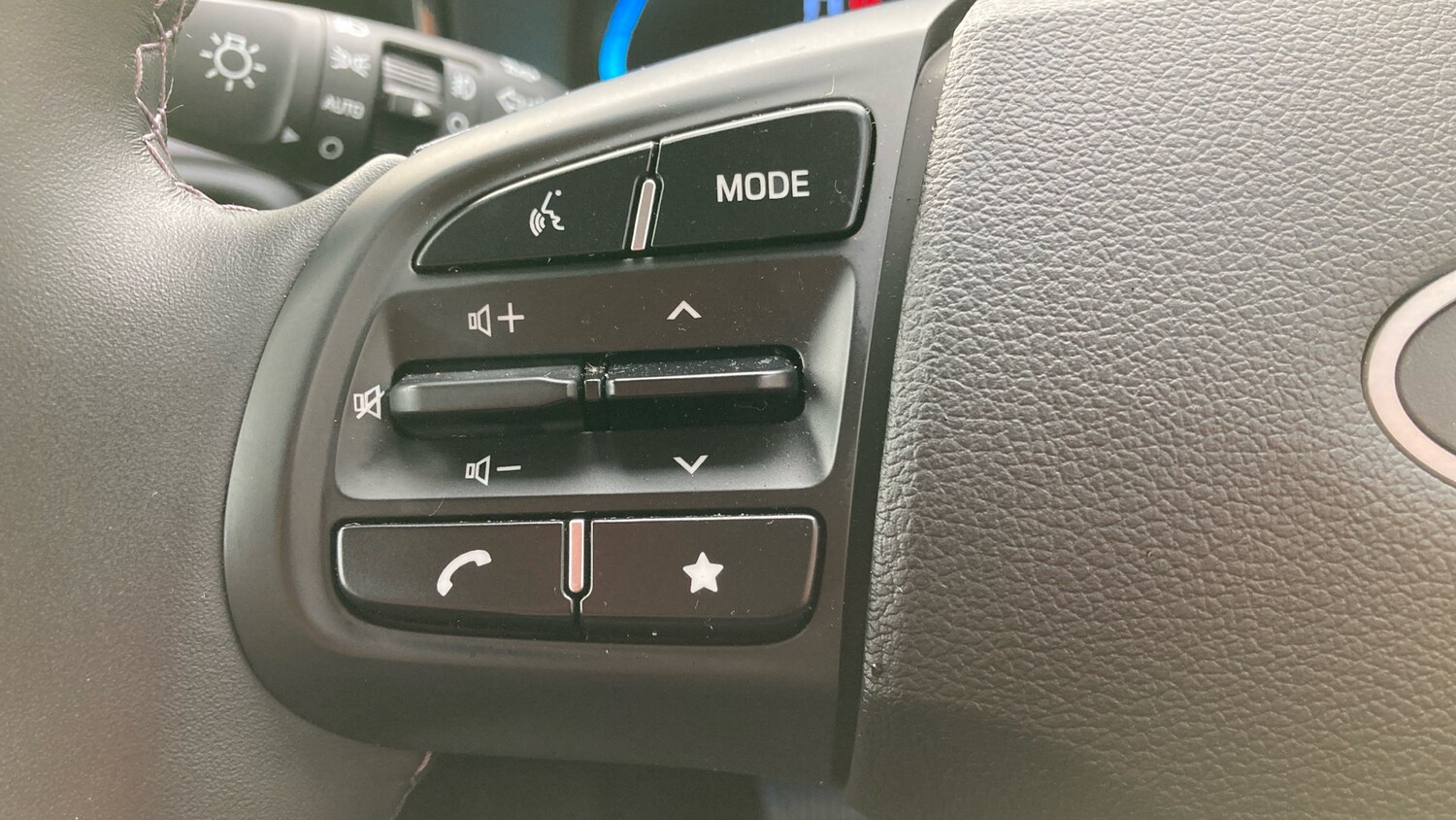 Used Hyundai i10 2024 for sale - 76114857: Photo 32