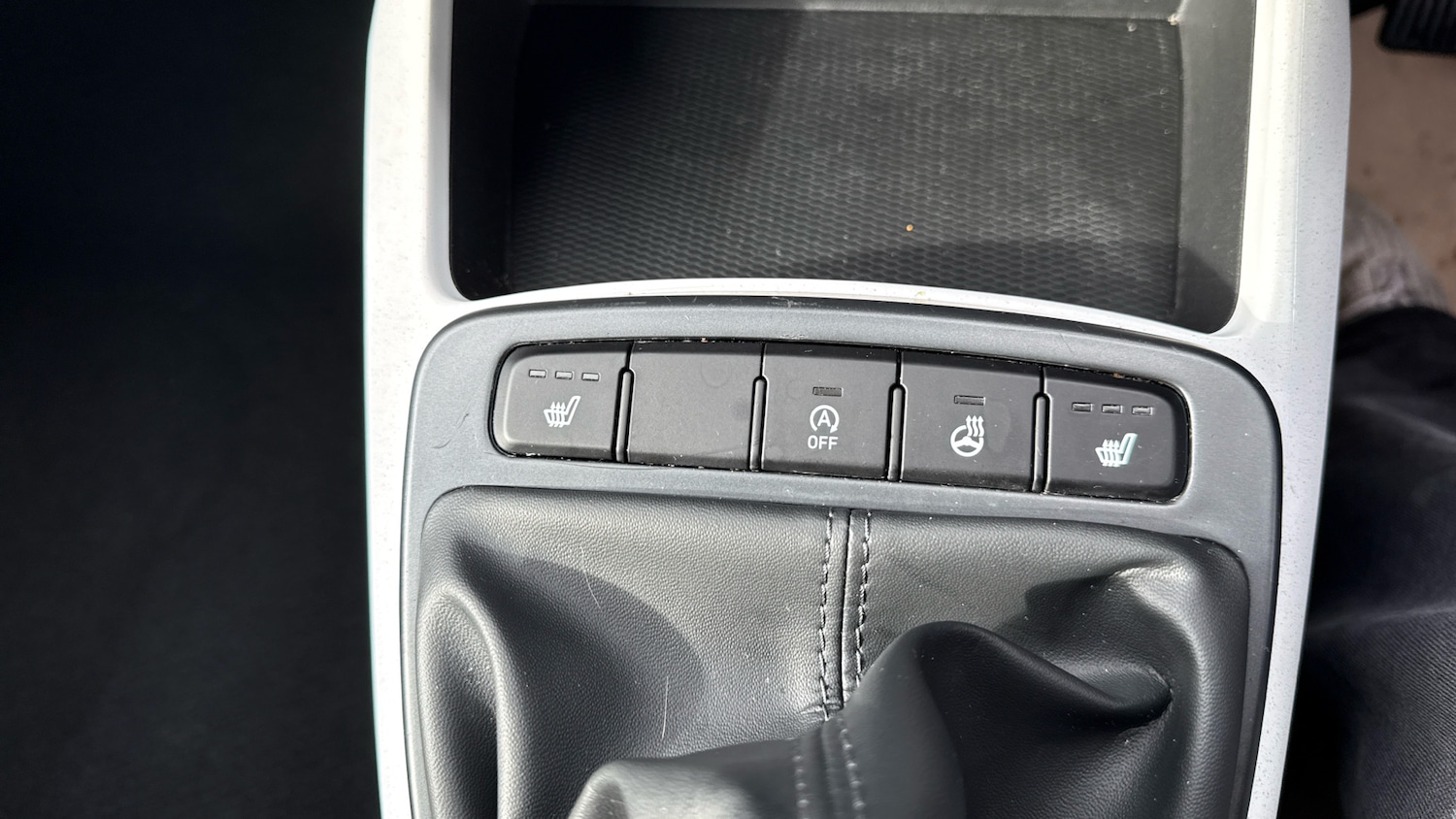 Used Hyundai i10 2023 for sale - 77687369: Photo 21