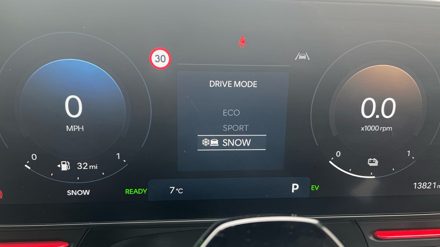 Used Hyundai KONA 2025 for sale - 76507296: Photo 30