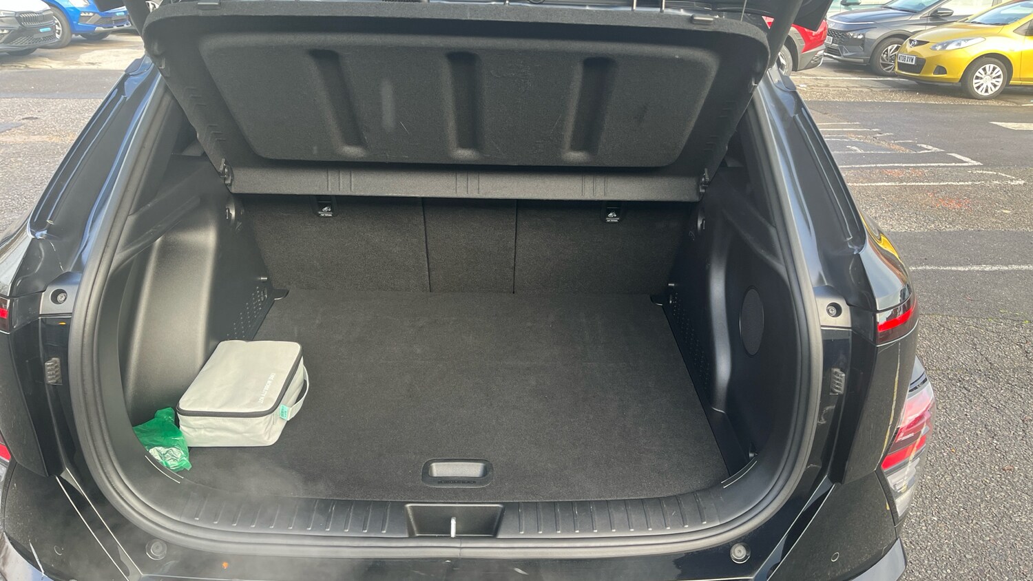 Used Hyundai KONA 2025 for sale - 76507296: Photo 4