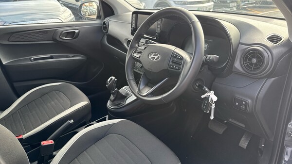 Used Hyundai i10 2024 for sale - 76146533: Photo 11