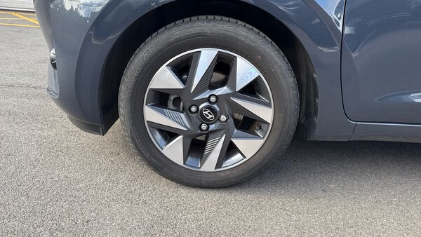Used Hyundai i10 2024 for sale - 76146533: Photo 32