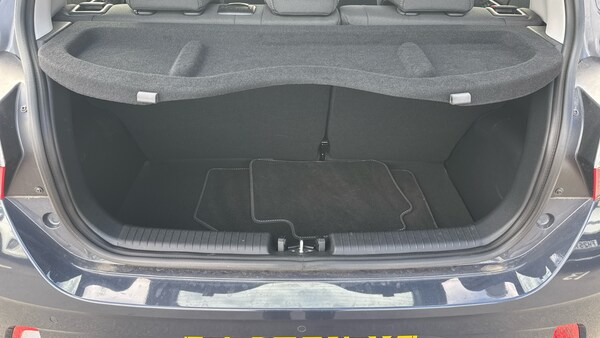 Used Hyundai i10 2024 for sale - 76146533: Photo 4