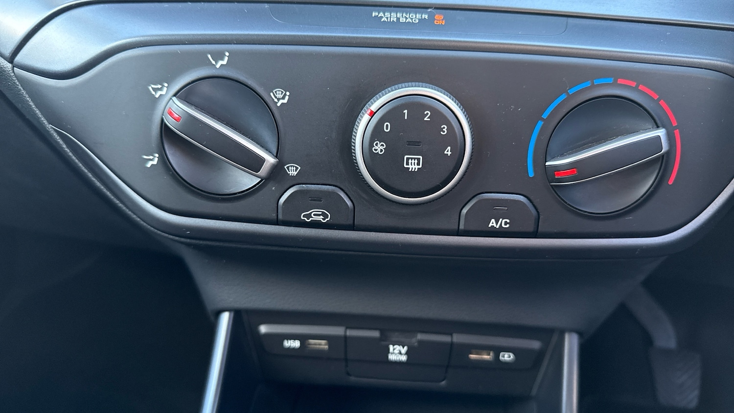 Used Hyundai i20 2023 for sale - 76807383: Photo 21