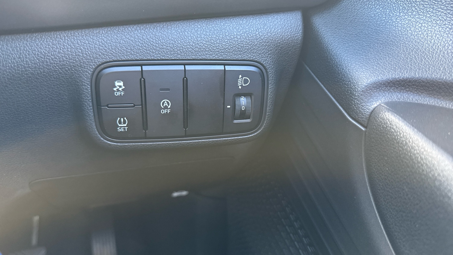 Used Hyundai i20 2023 for sale - 76807383: Photo 28