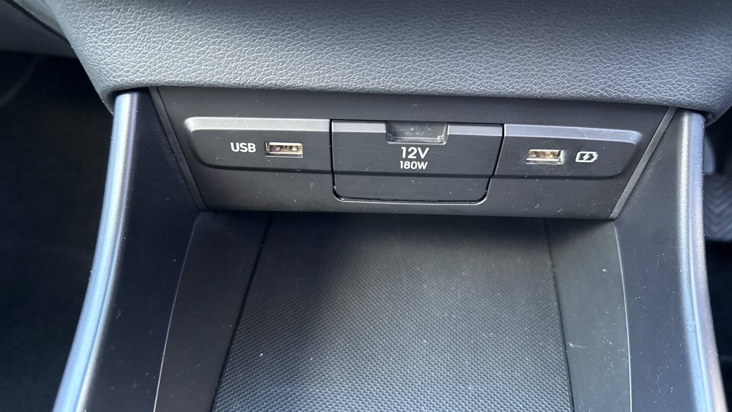 Used Hyundai i20 2023 for sale - 76807383: Photo 30