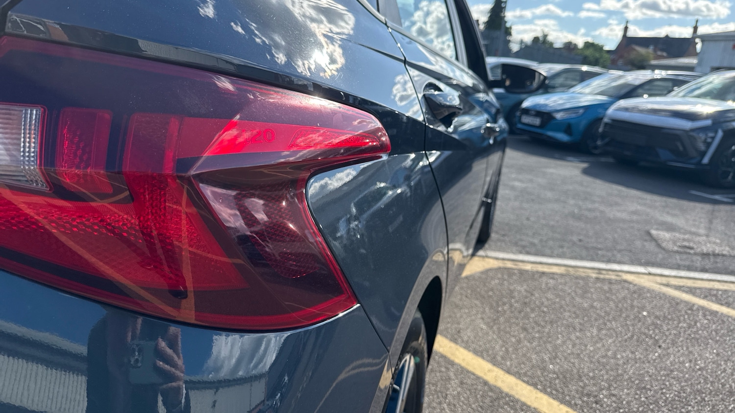 Used Hyundai i20 2023 for sale - 76807383: Photo 32