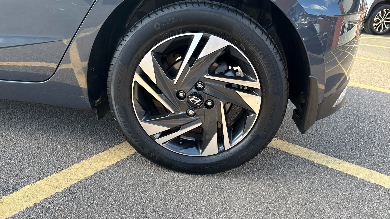 Used Hyundai i20 2023 for sale - 76807383: Photo 36