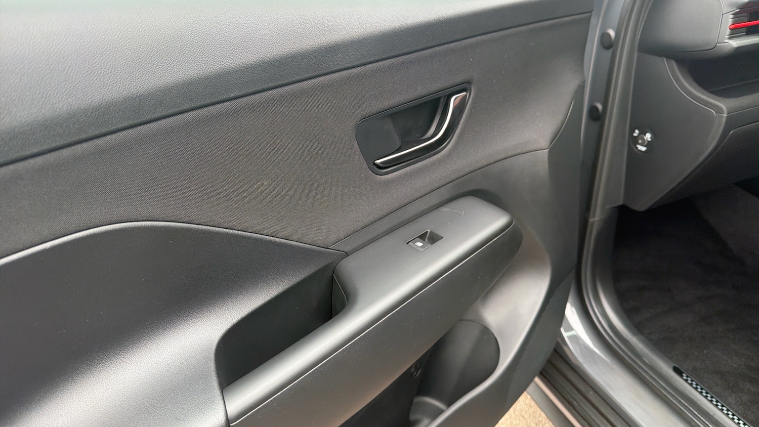 Used Hyundai KONA 2025 for sale - 78097989: Photo 26