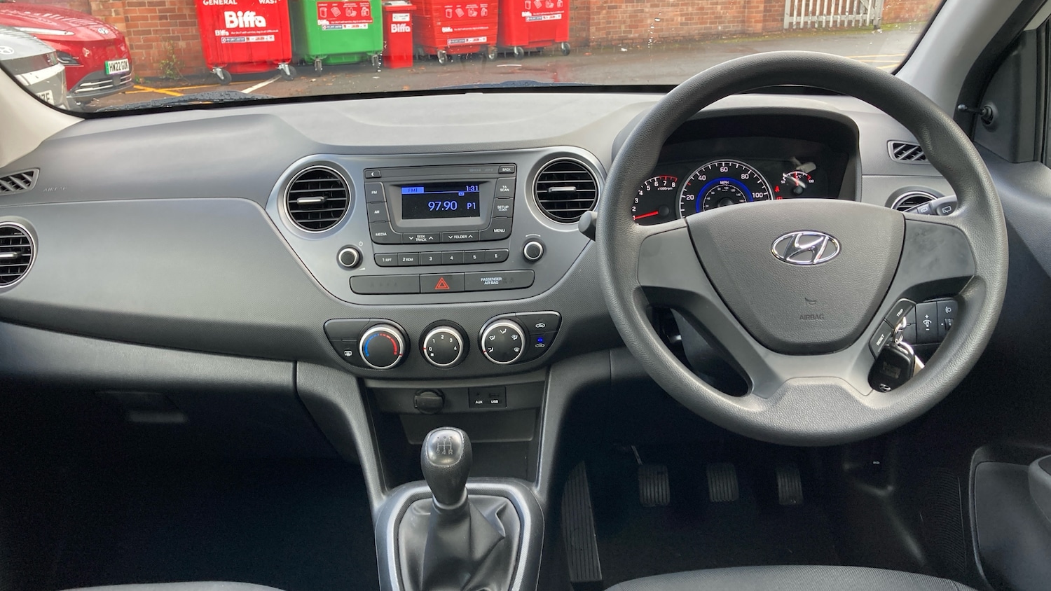 Used Hyundai i10 2019 for sale - 76366259: Photo 10