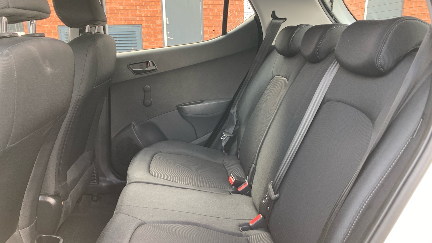 Used Hyundai i10 2019 for sale - 76366259: Photo 16