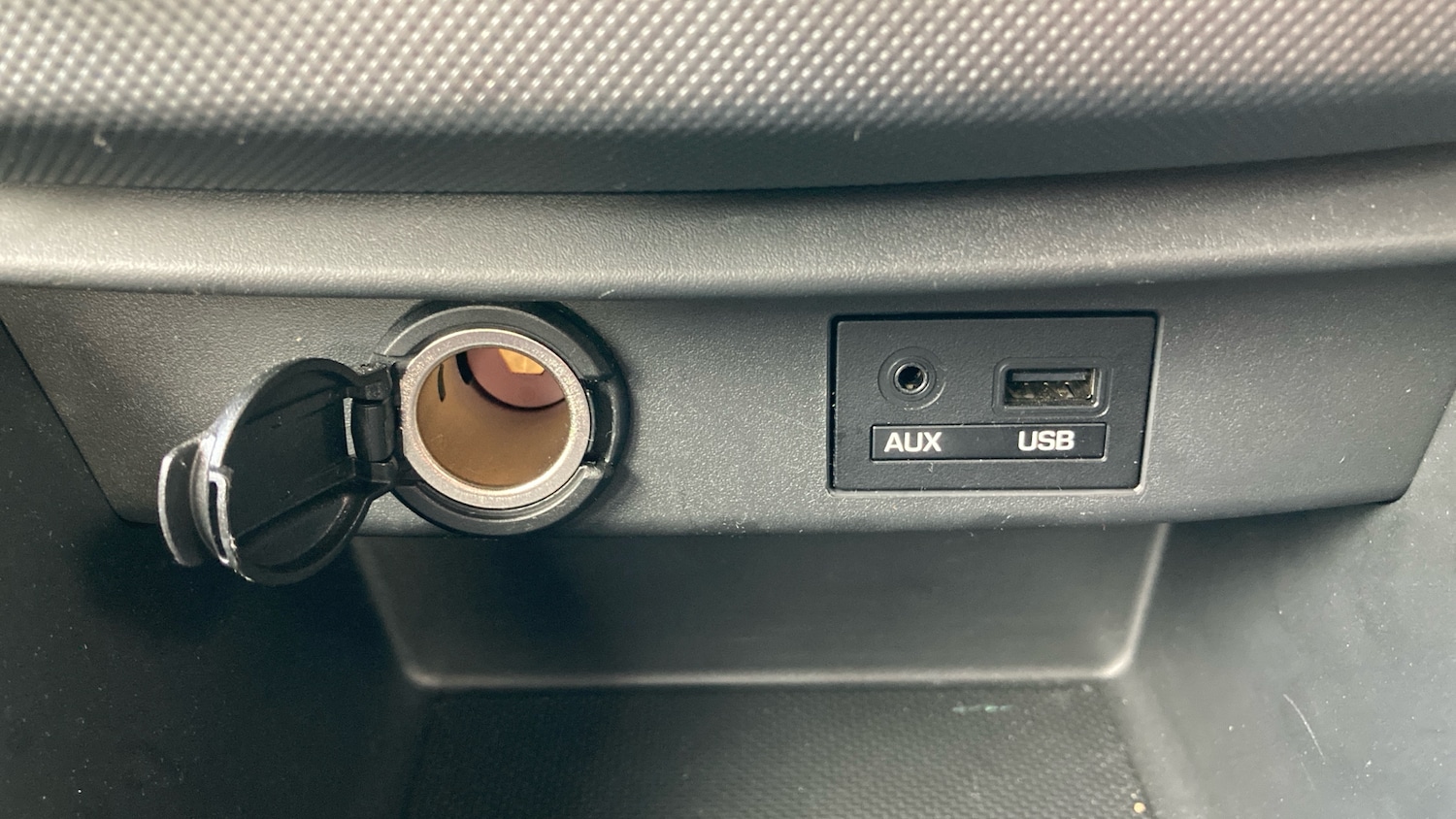 Used Hyundai i10 2019 for sale - 76366259: Photo 24