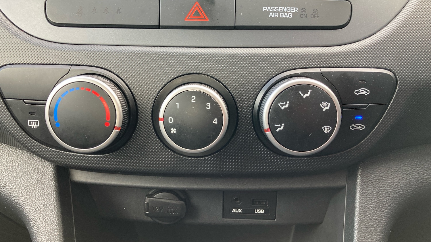 Used Hyundai i10 2019 for sale - 76366259: Photo 25