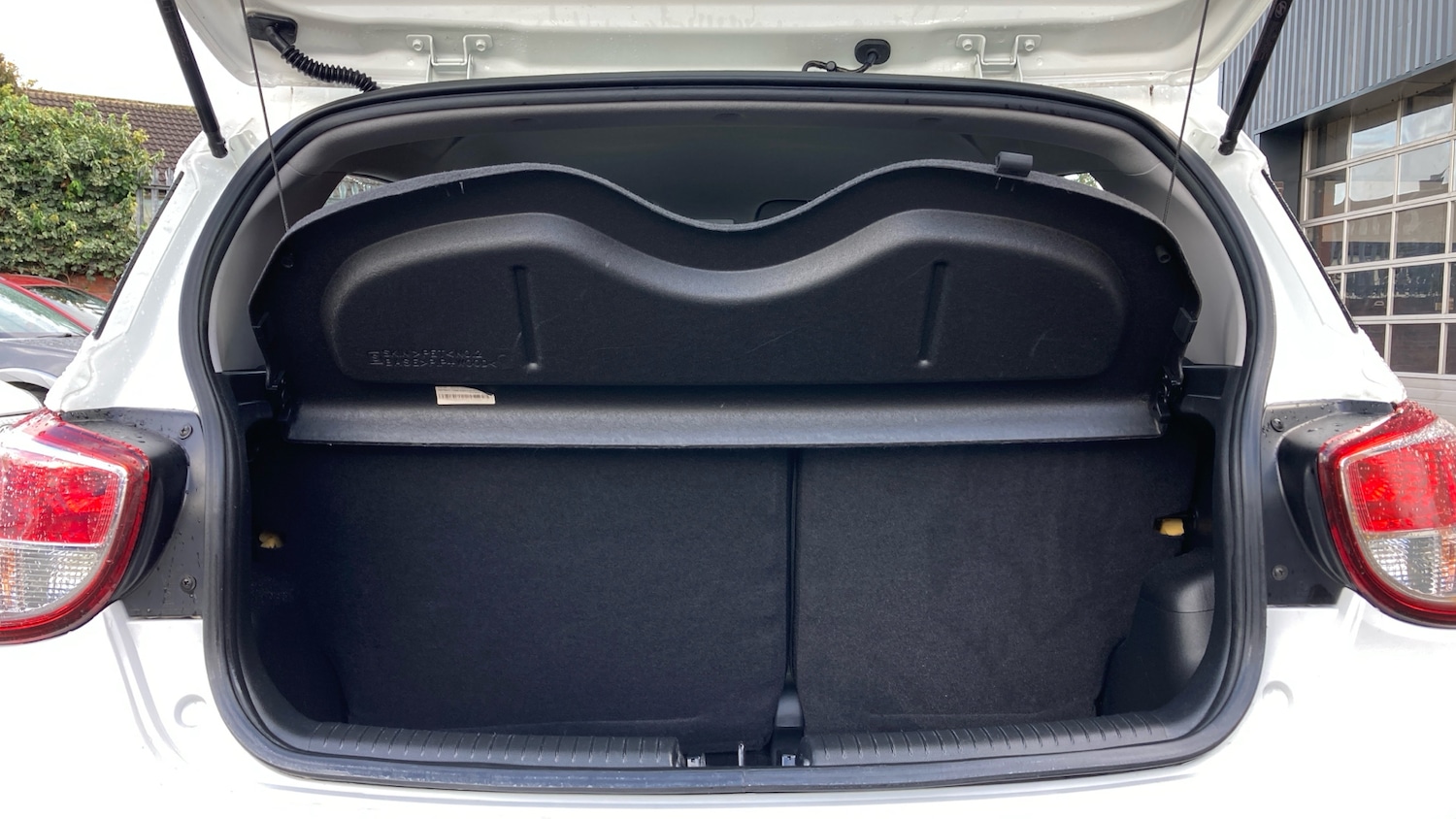 Used Hyundai i10 2019 for sale - 76366259: Photo 4