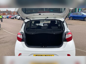 Used Hyundai i10 2021 for sale - 78011554: Photo