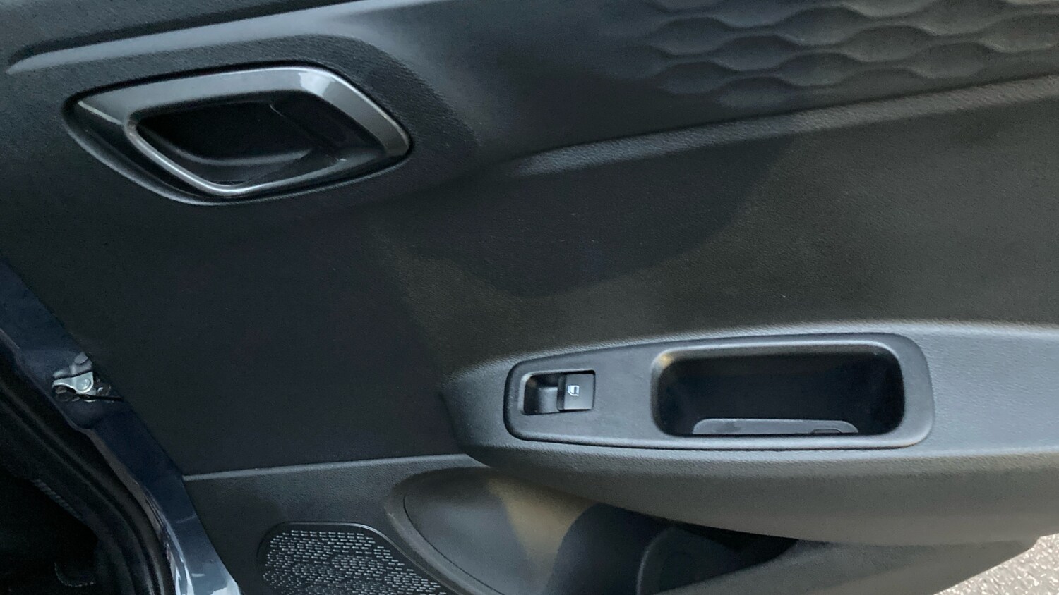 Used Hyundai i10 2024 for sale - 76532090: Photo 42