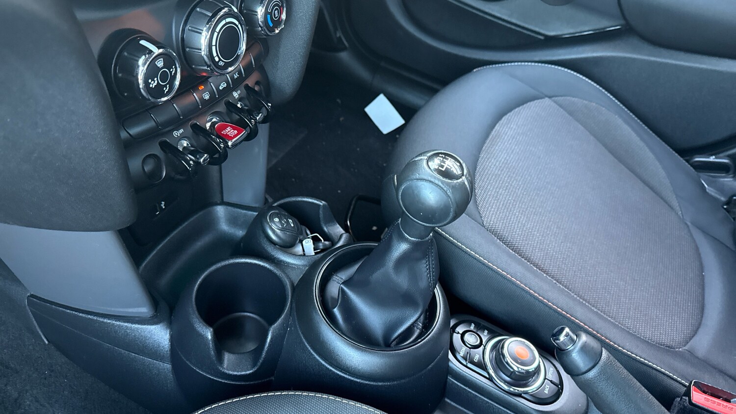 Used MINI Hatch 2019 for sale - 76682237: Photo 13