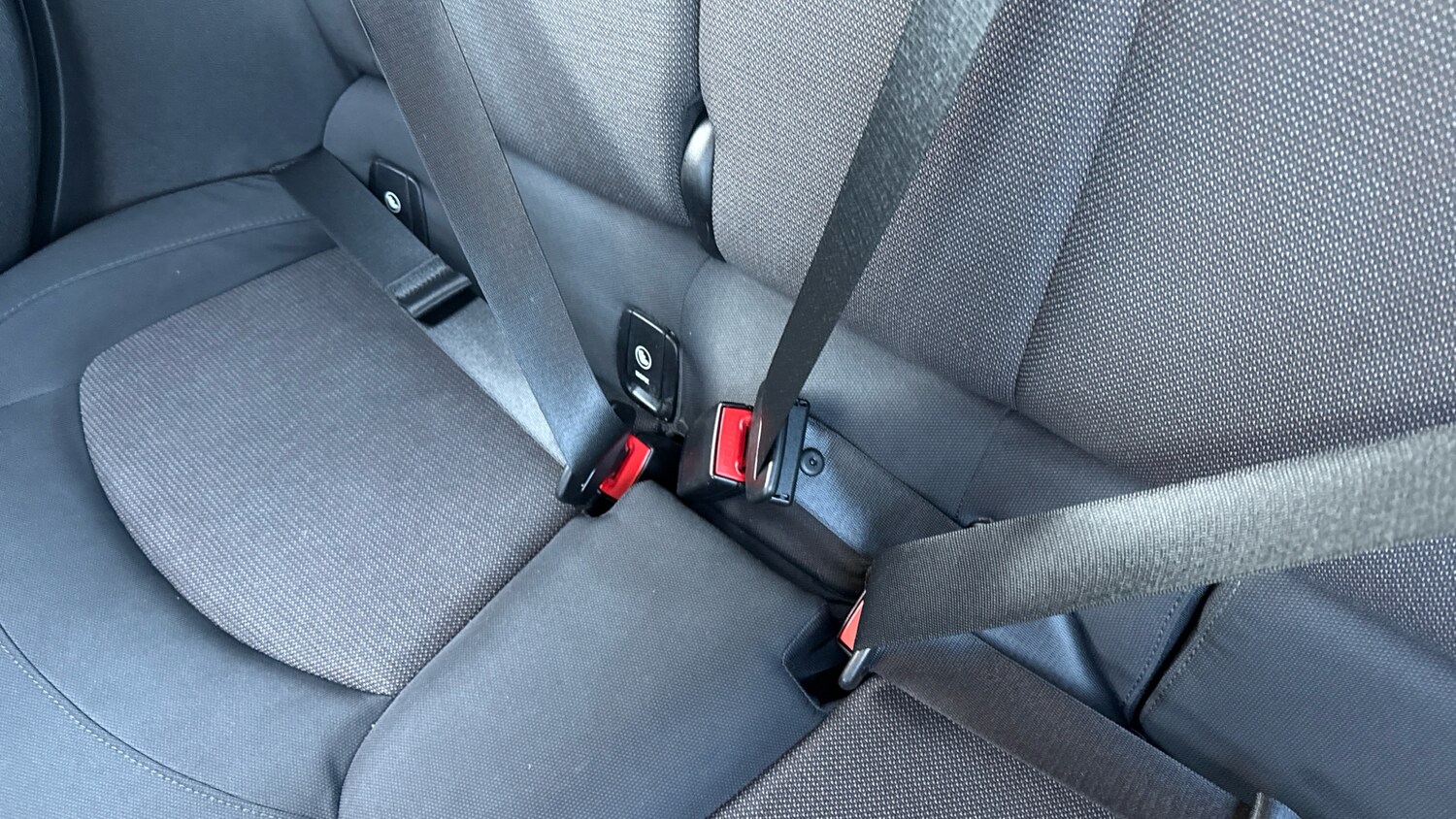 Used MINI Hatch 2019 for sale - 76682237: Photo 17