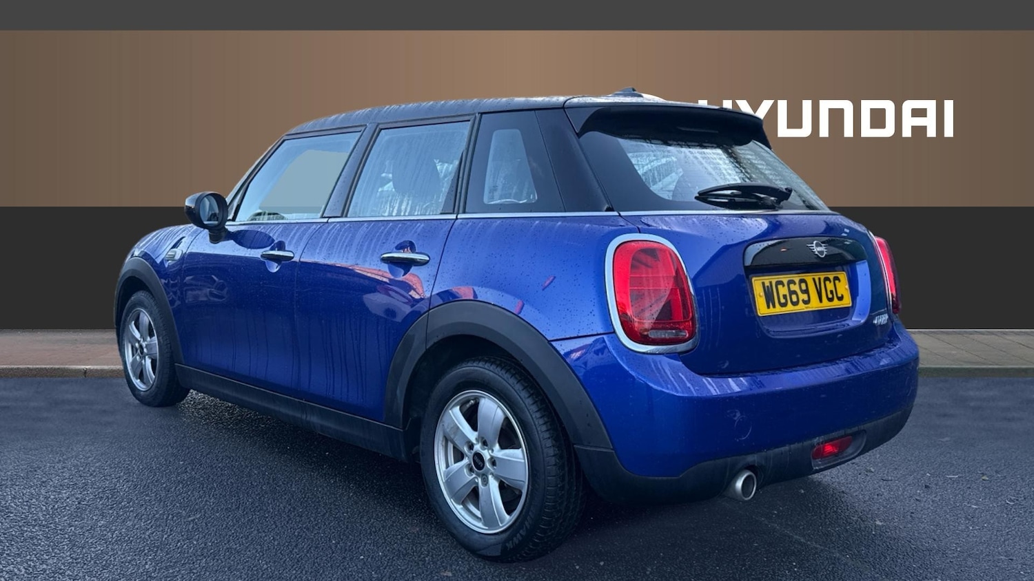 Used MINI Hatch 2019 for sale - 76682237: Photo 2