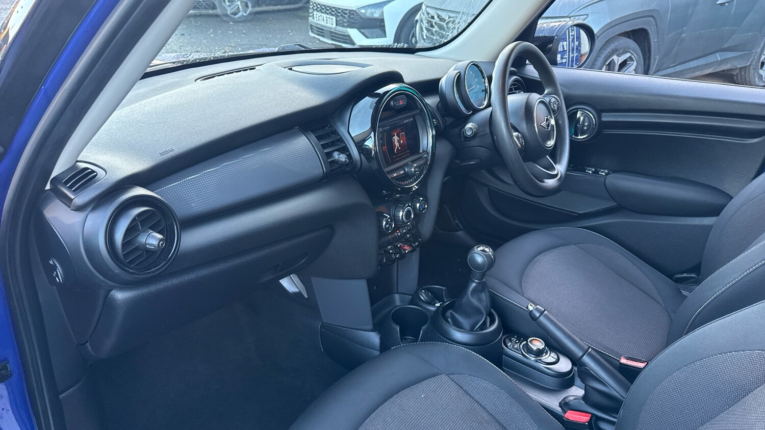 Used MINI Hatch 2019 for sale - 76682237: Photo 9