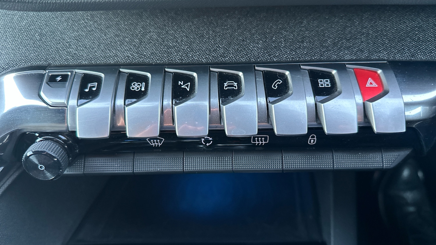 Used Peugeot 3008 2020 for sale - 77149207: Photo 32