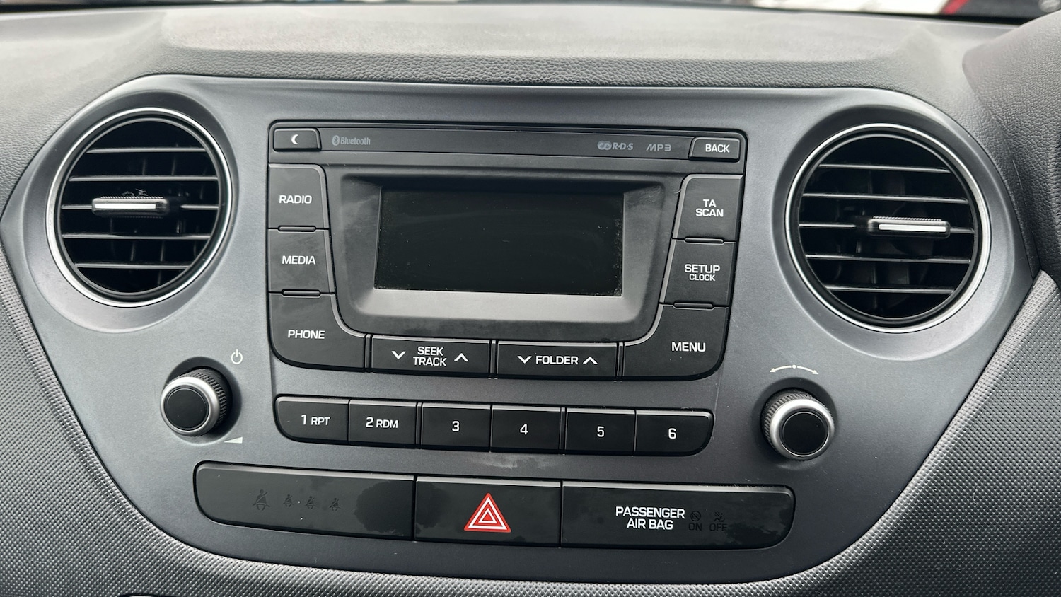 Used Hyundai i10 2018 for sale - 77136079: Photo 12