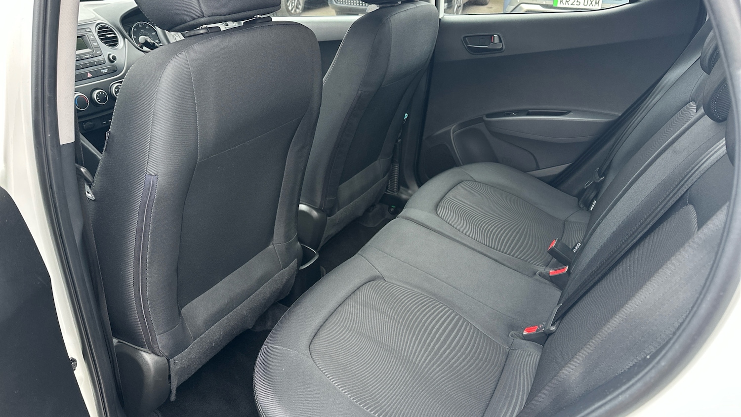 Used Hyundai i10 2018 for sale - 77136079: Photo 16