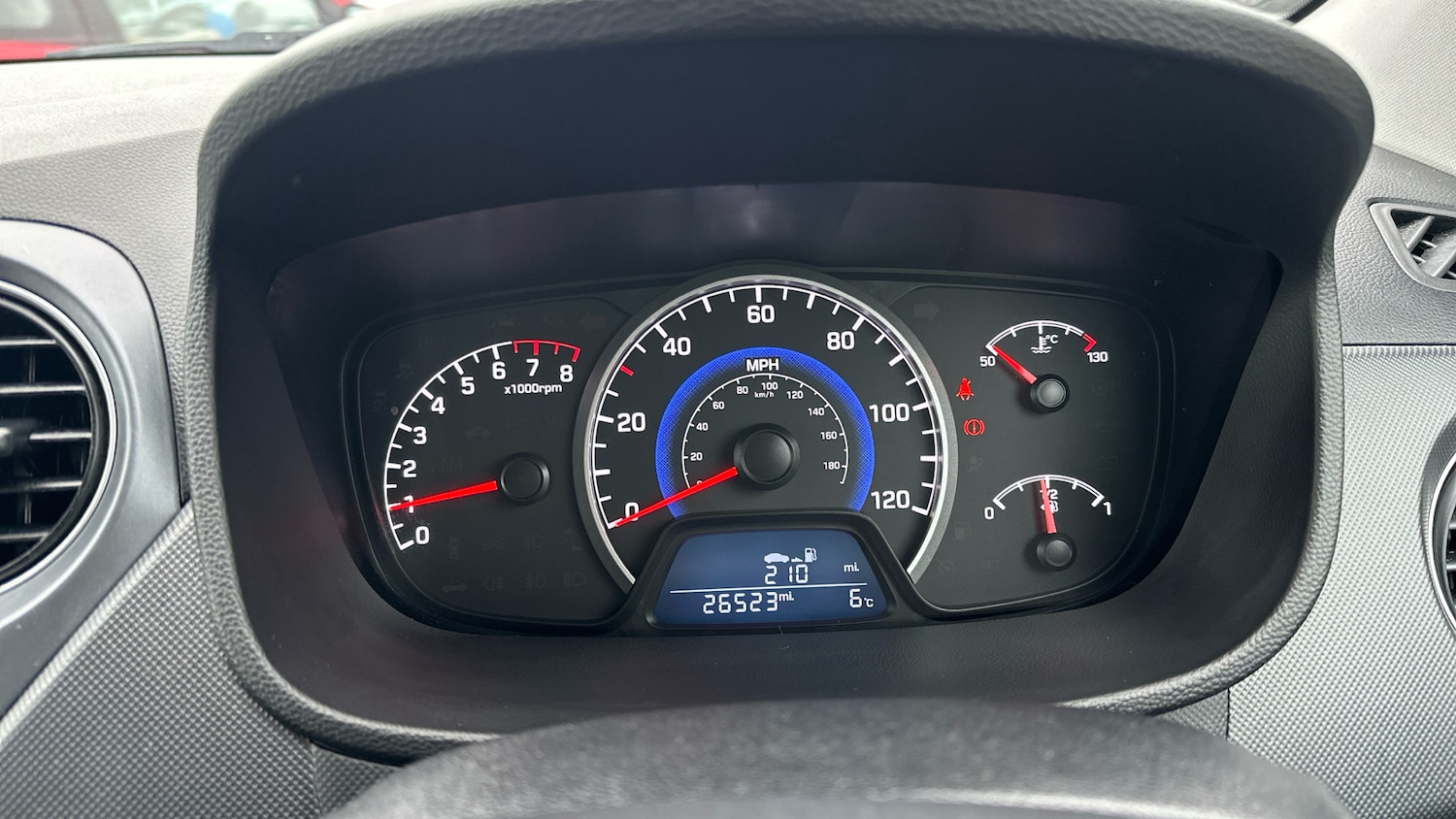 Used Hyundai i10 2018 for sale - 77136079: Photo 18